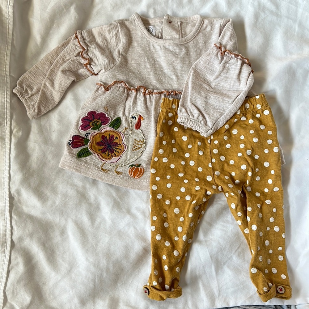 Mud Pie 3-6 month infant girl turkey shirt and polka dot leggings